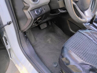 Auction Image 11